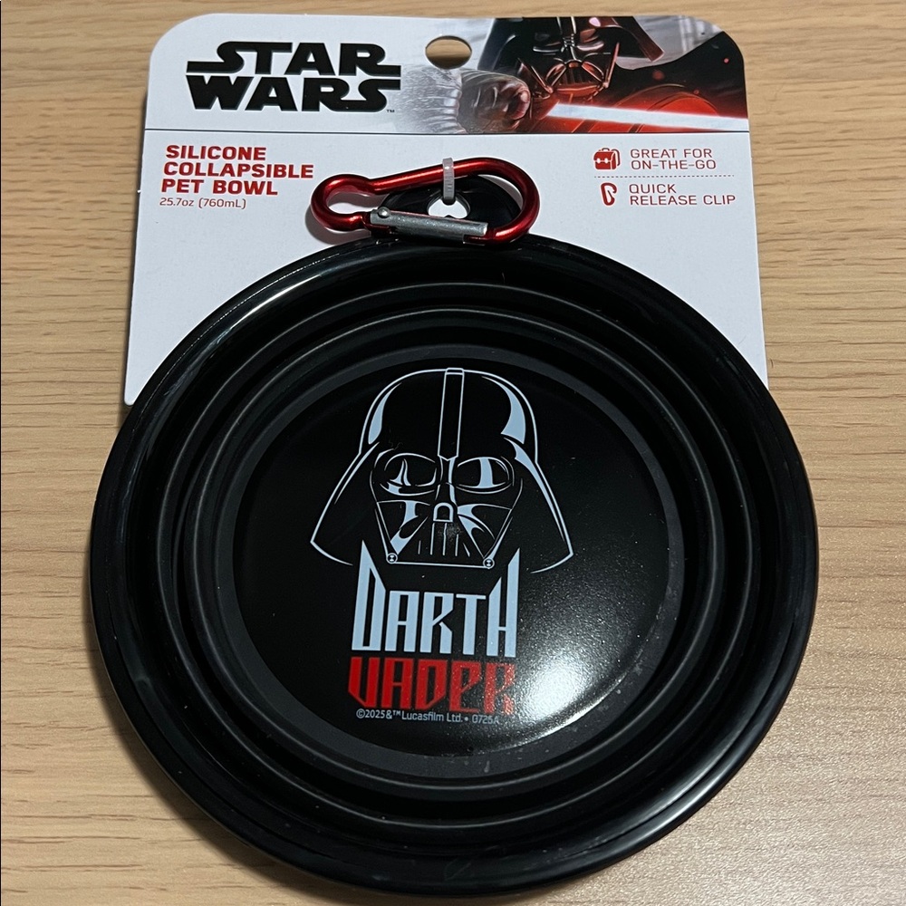 Star Wars Black and Red Silicone Collapsible Pet Bowl NWT